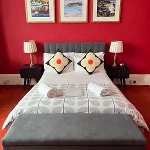 Gladstone House 4* Edinburgh